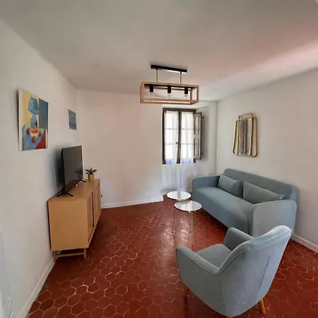 2-bedroom In Historic Building